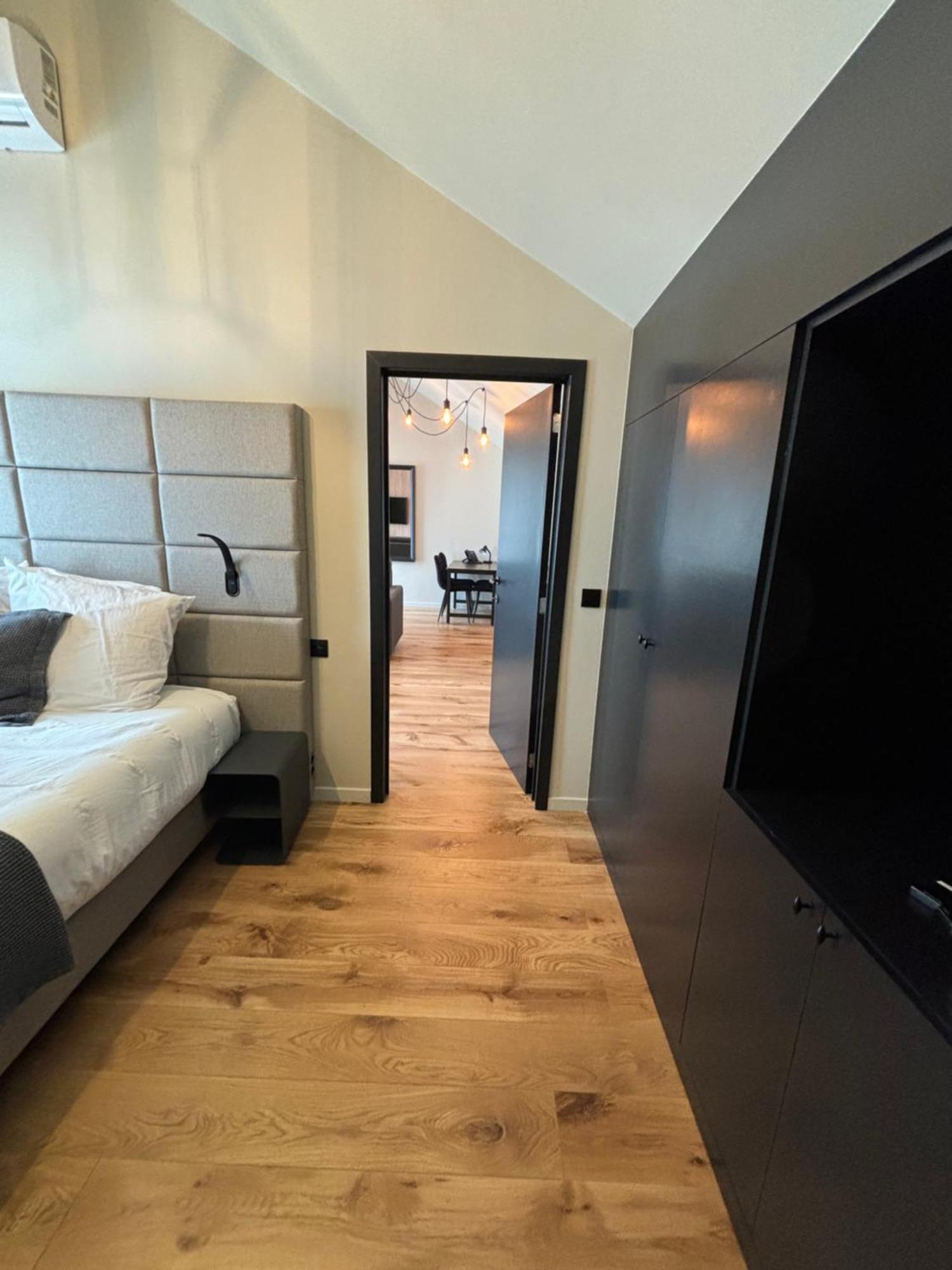 Hotel Mezza Notte Ronse Exterior foto