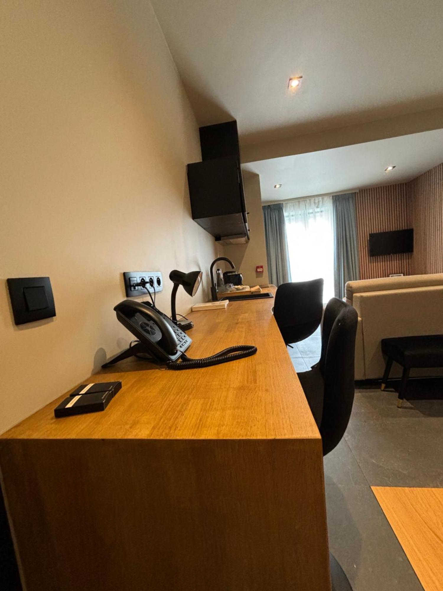 Hotel Mezza Notte Ronse Exterior foto